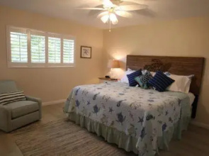 Beach Condo on Siesta Key Beach With Heated Pool