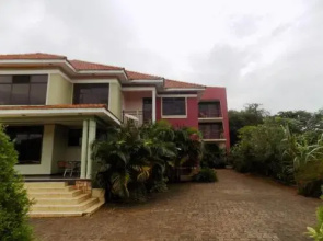 Bwerenga Villa