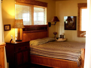 Oasis by Joshua Desert Retreats