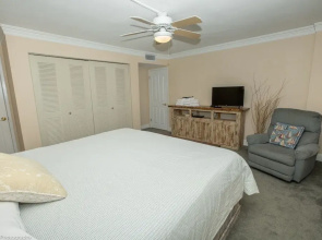Dolphin Point 205A - 2 Br Condo