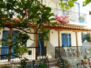 Studios Avra