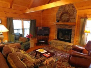 Laurel Haven - 2 Br home by RedAwning