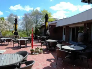 Vintage Holiday Home in Bredebro near Sea