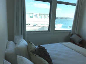 2BR 2 Level Penthouse with Seaviews