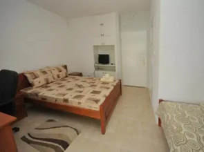 GarniHotel Bravo