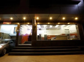 Hotel Anand Lok