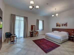 J5 Studio Holiday Homes Uptown Motor City