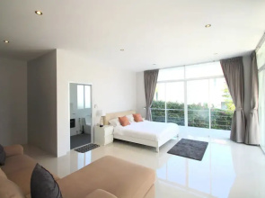 Phu Montra Luxury Sea View Mansion