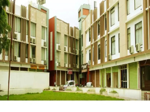 Hotel - The Jhora Magra