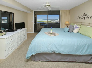 Jetty East 516B by RedAwning