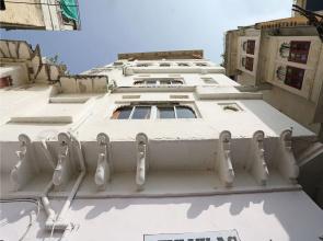Devi Vilas Guest House
