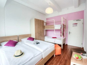 Pangeapeople Hostel & Hotel