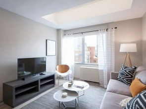 Stylish Flat in the Heart of Downtown Louisville!
