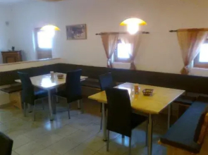 Pension Gannaer Dorfstubn