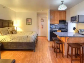 Yosemite West Condos & Properties - 1BR/1BA
