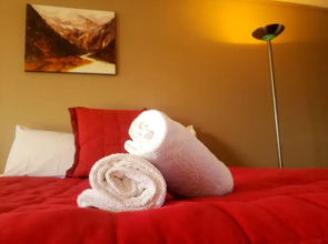 Canoe Safaris Lodge