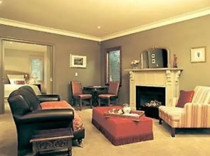 Huntley Lodge