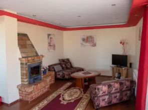Casa Din Gradina Lui Ioan