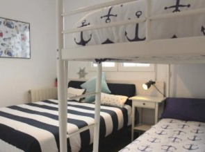 Loredo Surf House