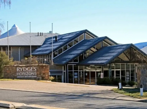 Horizons 216 - Lake Jindabyne Waterfront