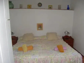 La Casita Blanca- La Almona Chica