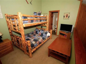 Mountainback #97, Loft