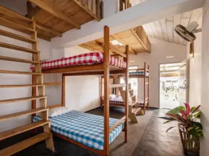 Coco Palm Beach Hostel