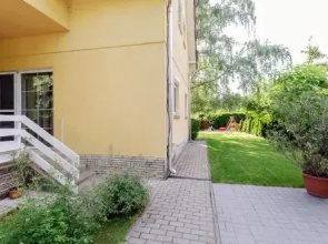 Kenese Gyöngye Apartmanház