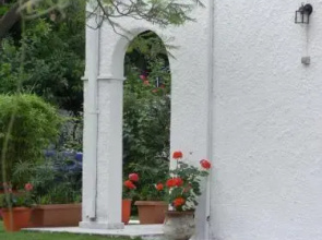 Villa Yiannis (Adult Friendly)