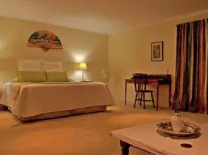 Vineyards Country Home Guest Room