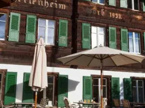 Lenk Lodge