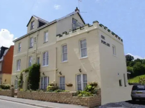Poplars Hotel