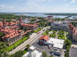 Seastar Sandbar - Three Bedroom Home