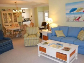 516 A Drive Away 3 Br villa by RedAwning