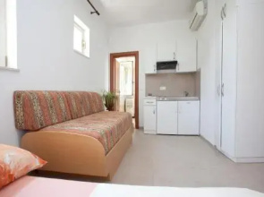 Yacht Beach Apartments