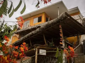 Kiwi Hostel Montanita
