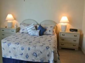 Prestigious Condo Located in Fabulous Resort with Pool and Hot Tub by RedAwning