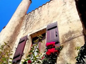 Porfyrousa Traditional Hotel