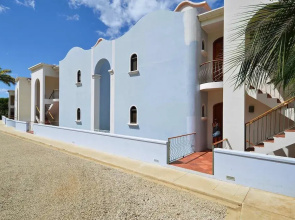 2BR Condo up in the hills of Tamarindo by RedAwning