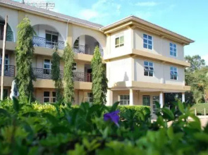 Garden Courts Hotel
