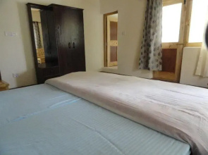 Zal Guest House