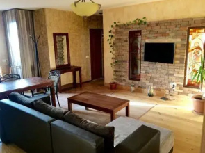 Guesthouse Sara Talyan And Tours