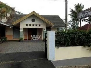 Wisma Hegarmanah Guesthouse