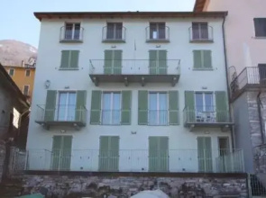 Luxury Apartment Front Lake View