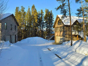 Nut House and Bungalow - 7 Br House