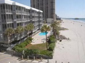 Pelican's Landing 208 - 3 Br Condo