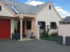 Cromwell Bed & Breakfast