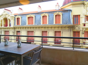 Lola Terrasse by Nestor&Jeeves