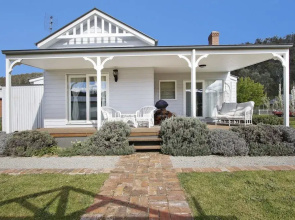 Collins Cottage