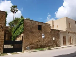 Casa Vacanze 'Officina Del Fabbro' - Menfi